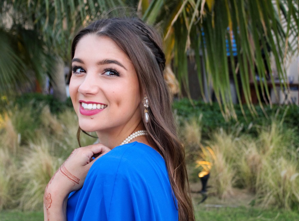 Facetune_21-04-2019-18-09-13